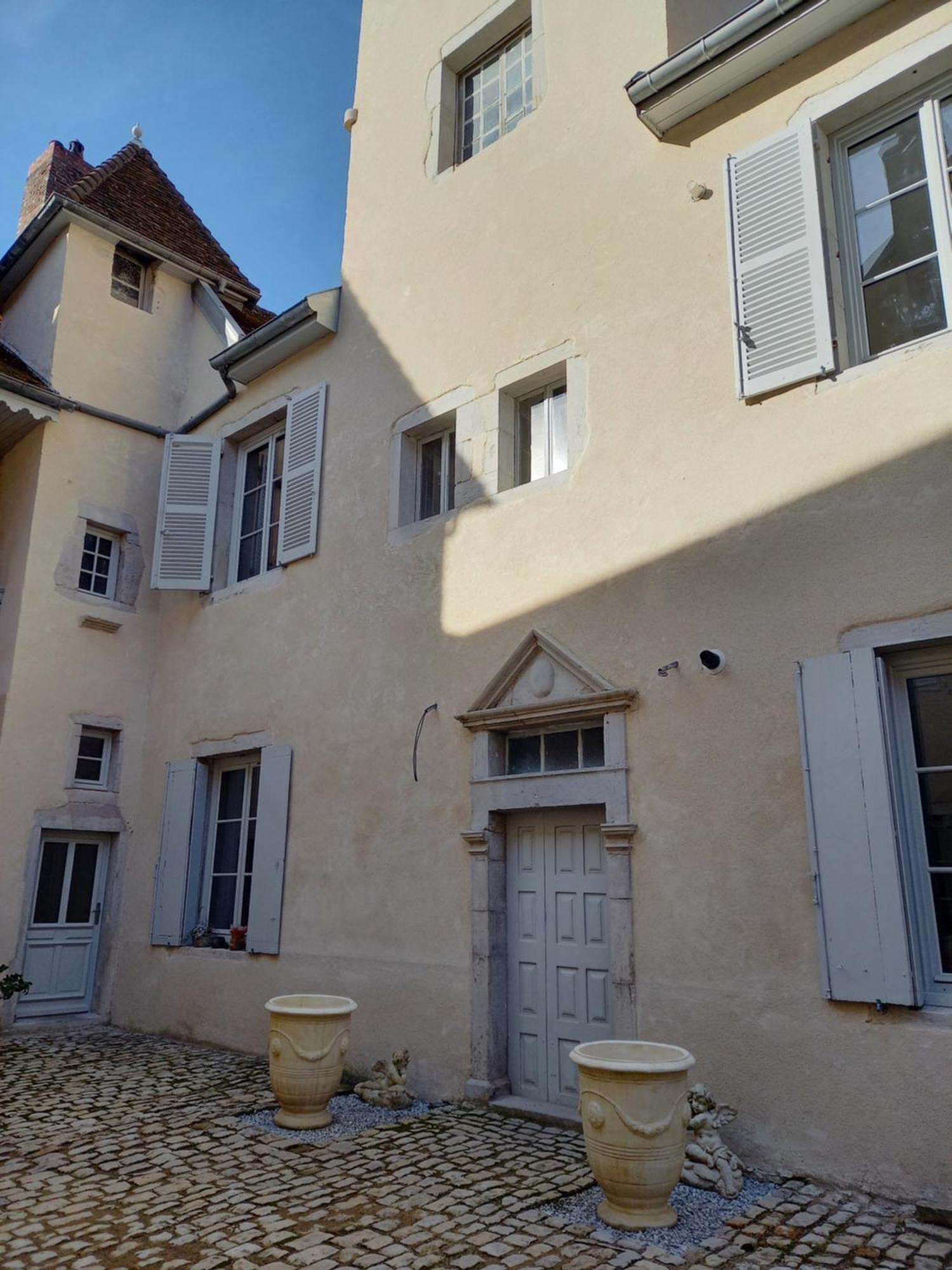Les Meubles Du Colombier Lejlighed Lons-le-Saunier Eksteriør billede